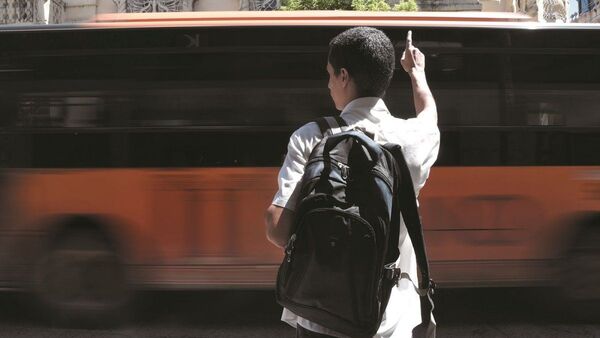 MEC entregará más boletos estudiantiles de medio pasaje recién en abril