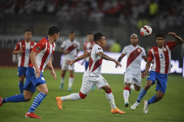 La Albirroja cerró su participación en las Eliminatorias con otra derrota