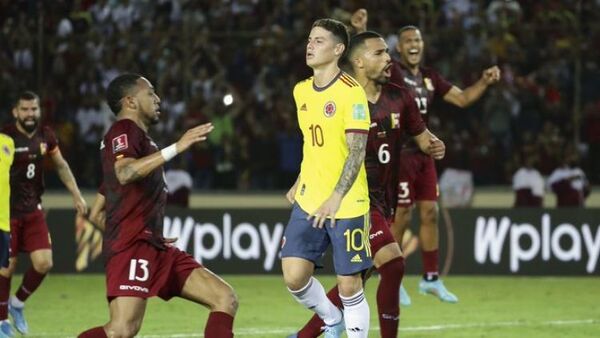 Colombia vence a Venezuela, pero no le alcanza