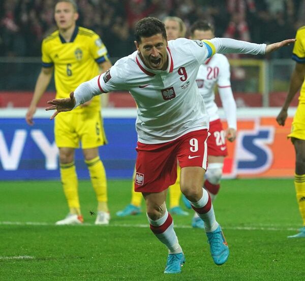 Lewandowski y Cristiano, rumbo a Qatar - Fútbol - ABC Color