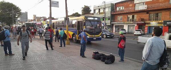 Cada año se les está duplicando el subsidio a  empresas de transporte - Nacionales - ABC Color