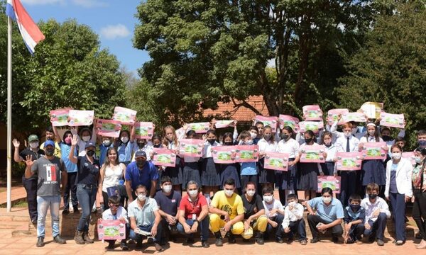 Realizan charlas sobre cuidado ambiental a estudiantes