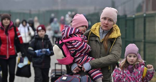La Nación / Más de 4 millones de ucranianos ya dejaron su país para huir de la guerra