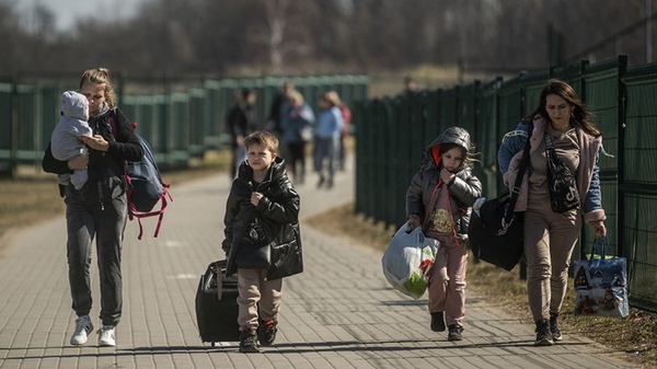 La cifra de refugiados por la guerra en Ucrania supera los 4 millones - .::Agencia IP::.