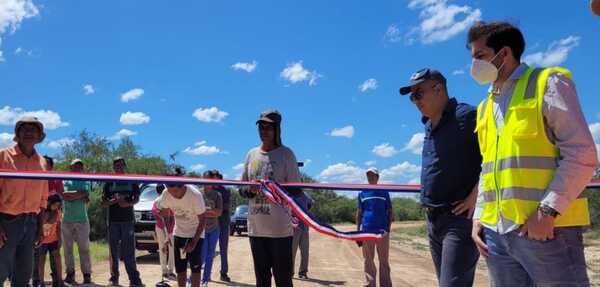 Comunidad indígena del Chaco accede por primera vez a camino de todo tiempo