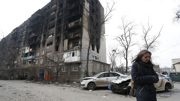 Ucrania dice que Rusia bombardeó un edificio de la Cruz Roja en Mariupol - El Trueno