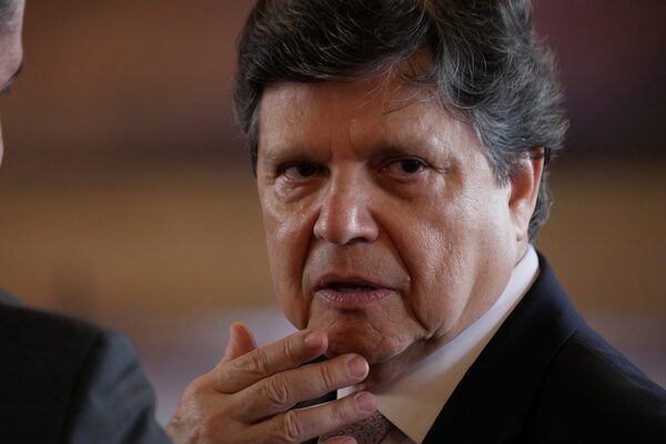 Euclides y su posible candidatura a la presidencia, dialoga con todos los sectores para conformar una concertación “de hechos”