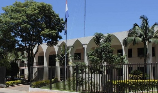 Fiscalía allana Gobernación de Guairá tras denuncia de la SET
