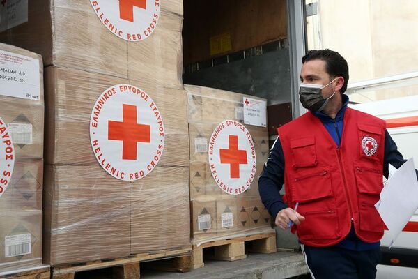 Sede de la Cruz Roja sufre daños en ciudad asediada por fuerza rusa - Mundo - ABC Color