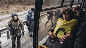 Ayuda humanitaria bloqueadas por militares rusos en Mariupol, Ucrania