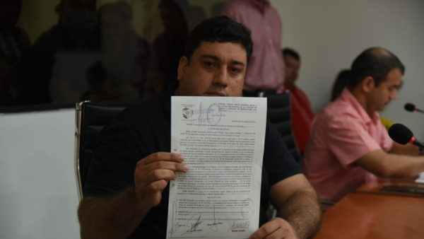 Concejal suspendido de Luque recupera su banca