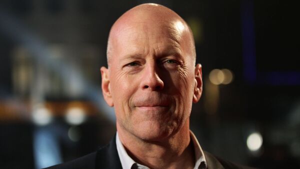 Bruce Willis se retira por problemas de salud - El Independiente