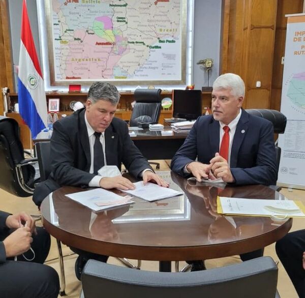 MOPC recibió G. 40.390 millones por póliza de seguro del proyecto Metrobus