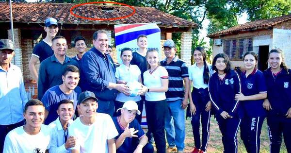 La Nación / En Concepción gastan dinero en pelotas, sin reparar escuelas
