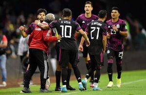 México superó a El Salvador y clasificó a la Copa del Mundo - Fútbol Internacional - ABC Color