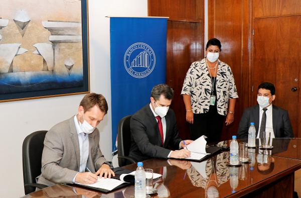 BCP y el Instituto Paraguayo de Derecho Bancario capacitarán en asuntos jurídico-financieros - .::Agencia IP::.