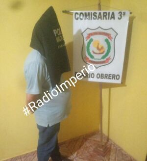 Sujeto con orden de captura por tráfico de drogas se entregó en la cárcel - Radio Imperio