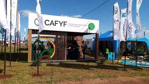 CAFYF destacó en su stand de Innovar la “Cama Biológica Indirecta” y sus 25 años de innovación en el Agro Paraguayo.