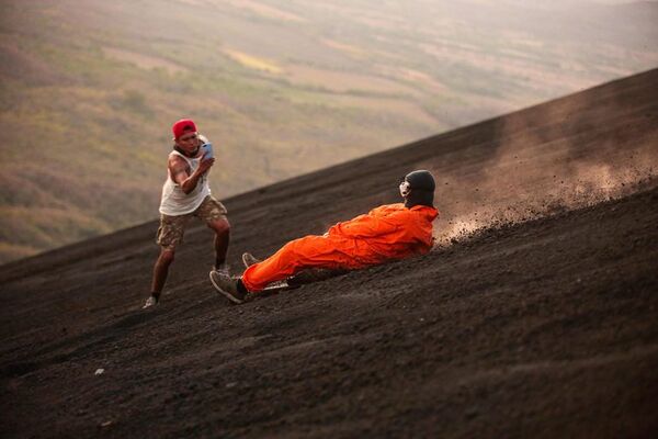 “Volcano boarding”, o deslizarse sobre las faldas de un volcán en Nicaragua - Viajes - ABC Color