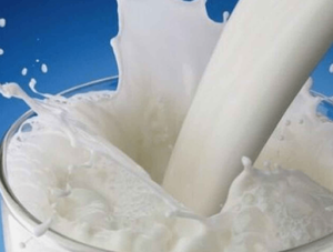 La leche podría subir G. 250 el litro, advierten · Radio Monumental 1080 AM