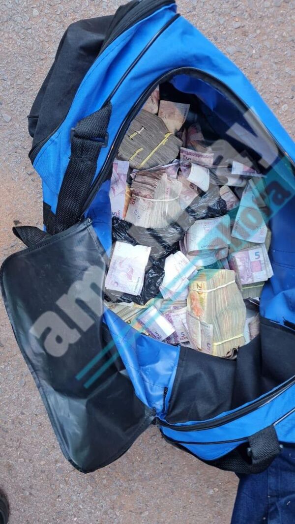 Policía Federal incauta más de 67 mil reales en Corumbá/MS - Brasil.