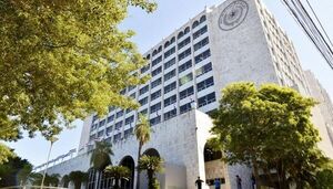 Corte rechaza pedido de nulidad y ratifica condena por caso de vicesargento fallecido tras caer de una grúa - Nacionales - ABC Color