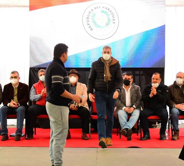 “No es un buen momento para aumentos”, dice el presidente ante pedido de actuarios - Nacionales - ABC Color