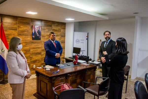 Ministerio de Justicia trabaja con universidades de Europa para mejorar gestión en penitenciarias - El Trueno