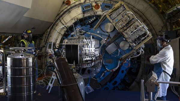 El avión-telescopio de la NASA que captura imágenes de dos galaxias