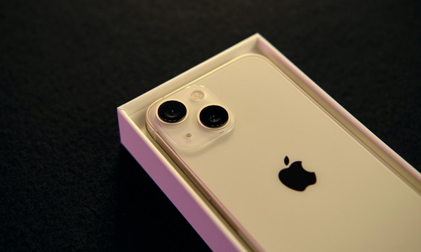 Receita Federal incauta iPhones bañados en oro - El Independiente