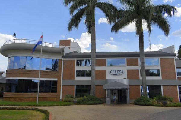 Con telegrama colacionado, Clyfsa exige a ANDE que no le limite la potencia de energía - Nacionales - ABC Color