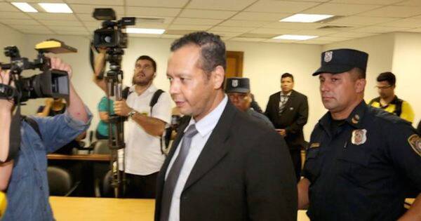 La Nación / Confirman condena de 8 años de cárcel al suboficial Roberto Osorio por enriquecimiento ilícito