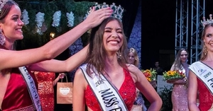 ¡Polémica! Arrebatan corona a Miss Expo por supuestamente haberse embarazado