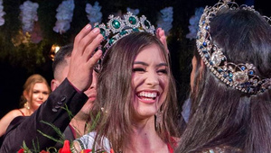 Crónica / Le sacaron la corona a una miss, ¿por embarazo?