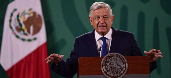 "Pintan un mundo rosa", presidente mexicano critica narcoseries de Netflix