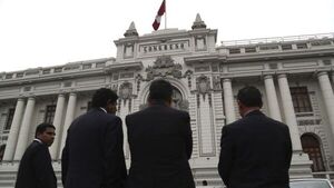 Aprueban moción de censura contra ministro de Salud de Perú