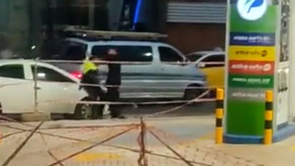 Agentes de PMT de Asunción y conductor se trenzaron en moquete