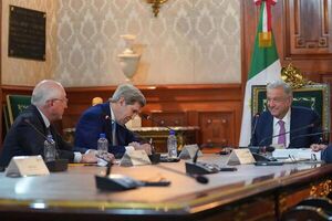 López Obrador destaca encuentro “amistoso, necesario y benéfico” con Kerry - Mundo - ABC Color