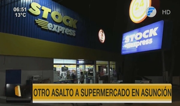 Delincuentes simulan ser clientes y asaltan minimercado de Stock