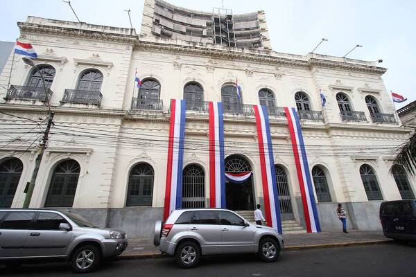 Diario HOY | Funcionarios diplomáticos repudian expresiones del Canciller