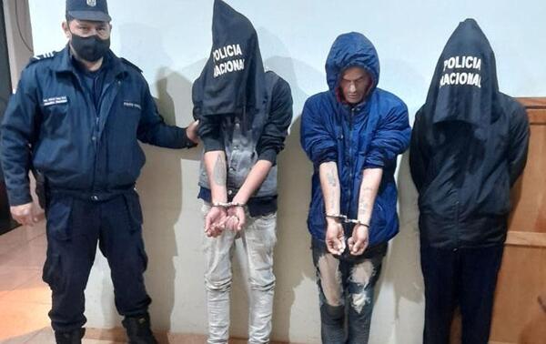 Detienen a un adolescente de 13 años y a dos jóvenes tras robar un celular en Coronel Oviedo – Prensa 5