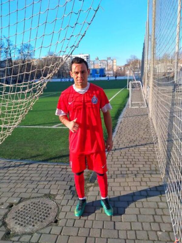 Futbolista que retorno de Ucrania busca club - El Independiente