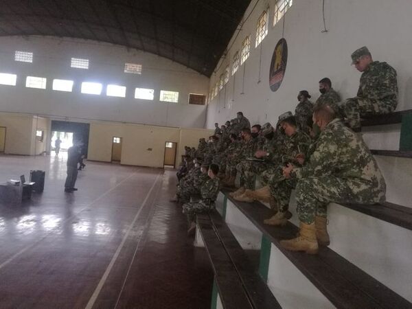 Torturas en Academil: destituyen a dos comandantes - Nacionales - ABC Color