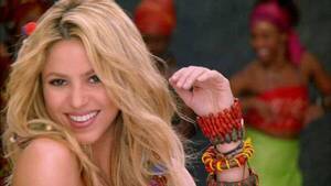 Crónica / [VIDEO] Nakever "Hayya Hayya", la perrada pide por Shakira y su "Waka Waka"