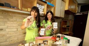 La Nación / Emprendedores LN: incursionaron en la cosmética artesanal con ingredientes 100% naturales