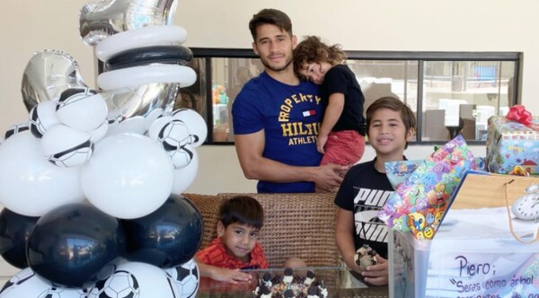 Diario HOY | Cumpleaños de "Pierunchi": Iván Torres y sus hijos enternecen en redes