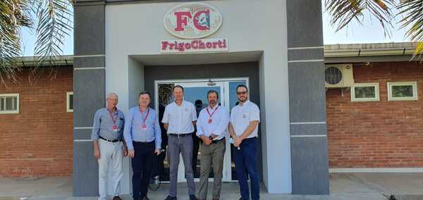 Embajador de Canadá en Paraguay visitó las instalaciones de Chortitzer