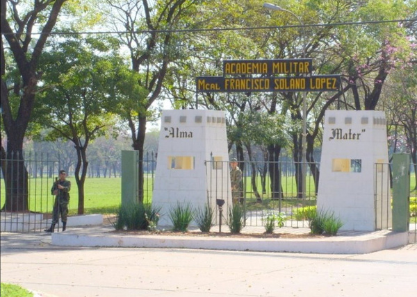 Presidente Abdo dispuso cambios en la Academia Militar
