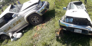 Un muerto tras vuelco de vehículo en Santa Rosa del Mbutuy - Noticiero Paraguay