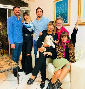 Pelusa Rubin organizó un agasajo sorpresa al cumpleañero Emilio García - Gente - ABC Color